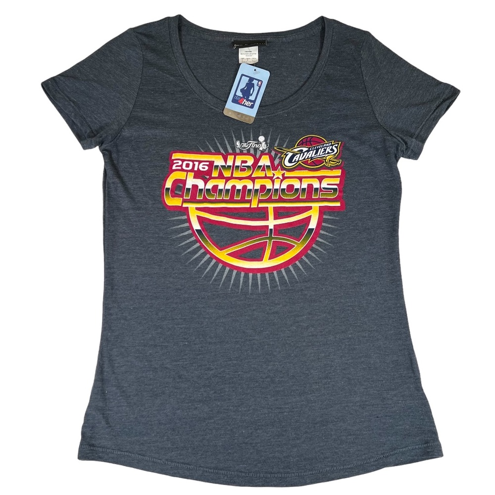NBA CHAMPIONS CLEVELAND CAVALIERS SHIRT WOMENS MEDIUM 2016